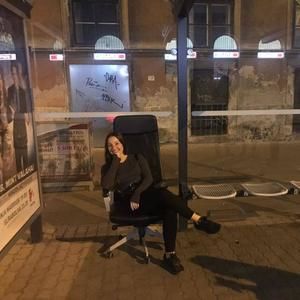 Meet your Posher, Zoe